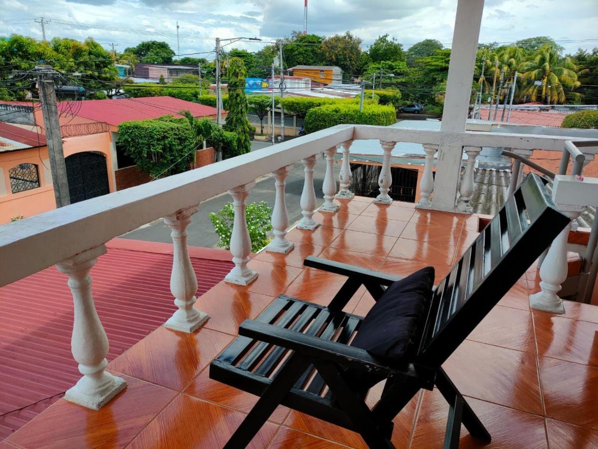 Casa Robles - Room Close To Airport #2 Managua Bagian luar foto